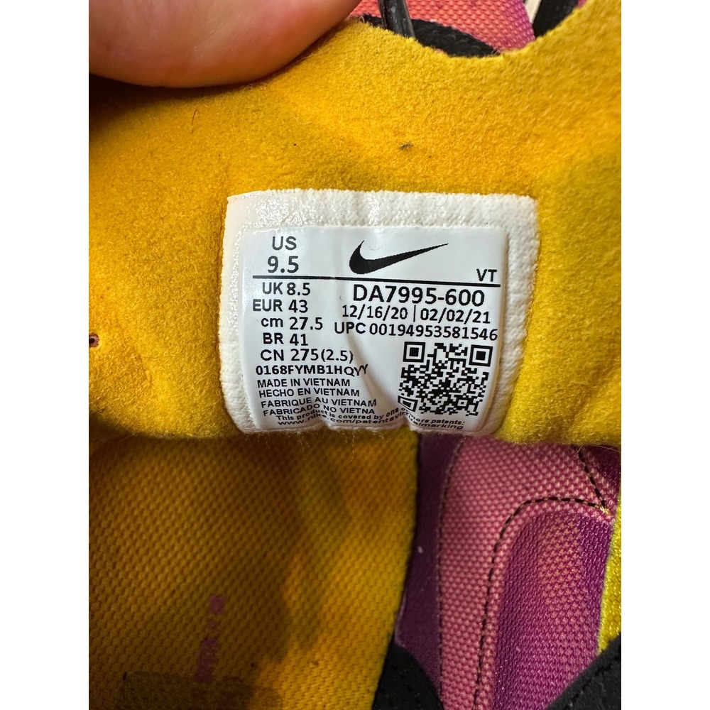 Nike Waffle One Active Fuchsia University Gold US Size 9.5 Men's DA7995-600 - Picture 9 of 9